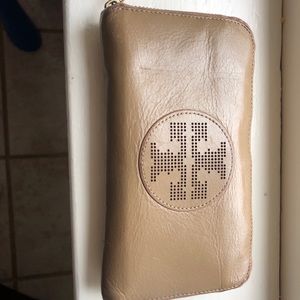 Tory Burch leather wallet